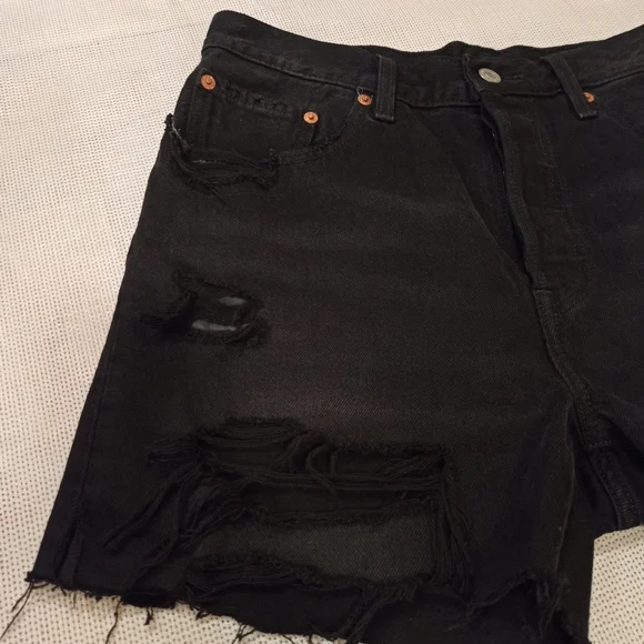Levis 501 Jean Shorts Womens Size 28 Black Stowaway Distressed Cutoffs - Picture 3 of 16